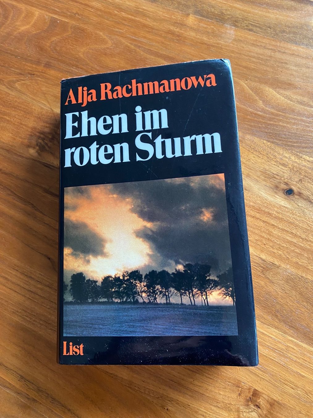 Libri: Alja Rachmanowa - Ehen im roten Sturm – Usato da Balsthal venduto da Uroby