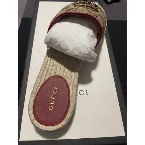 Gucci Scarpe da donna: Gucci Sandalen – Usato da Zürich venduto da zie_5nsb 1