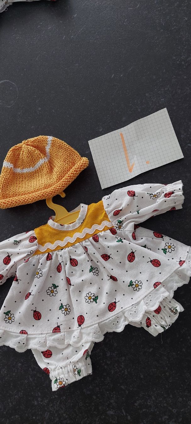 Bambole: Puppenkleider – Usato da Muri AG venduto da nindo1