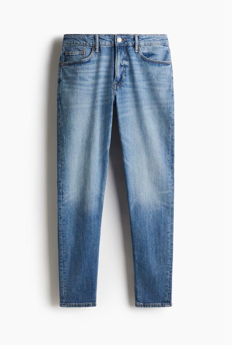 H&M Jeans: REGULAR TAPERED JEANS – Neu und originalverpackt aus Les Prés-d'Orvin von Karli22