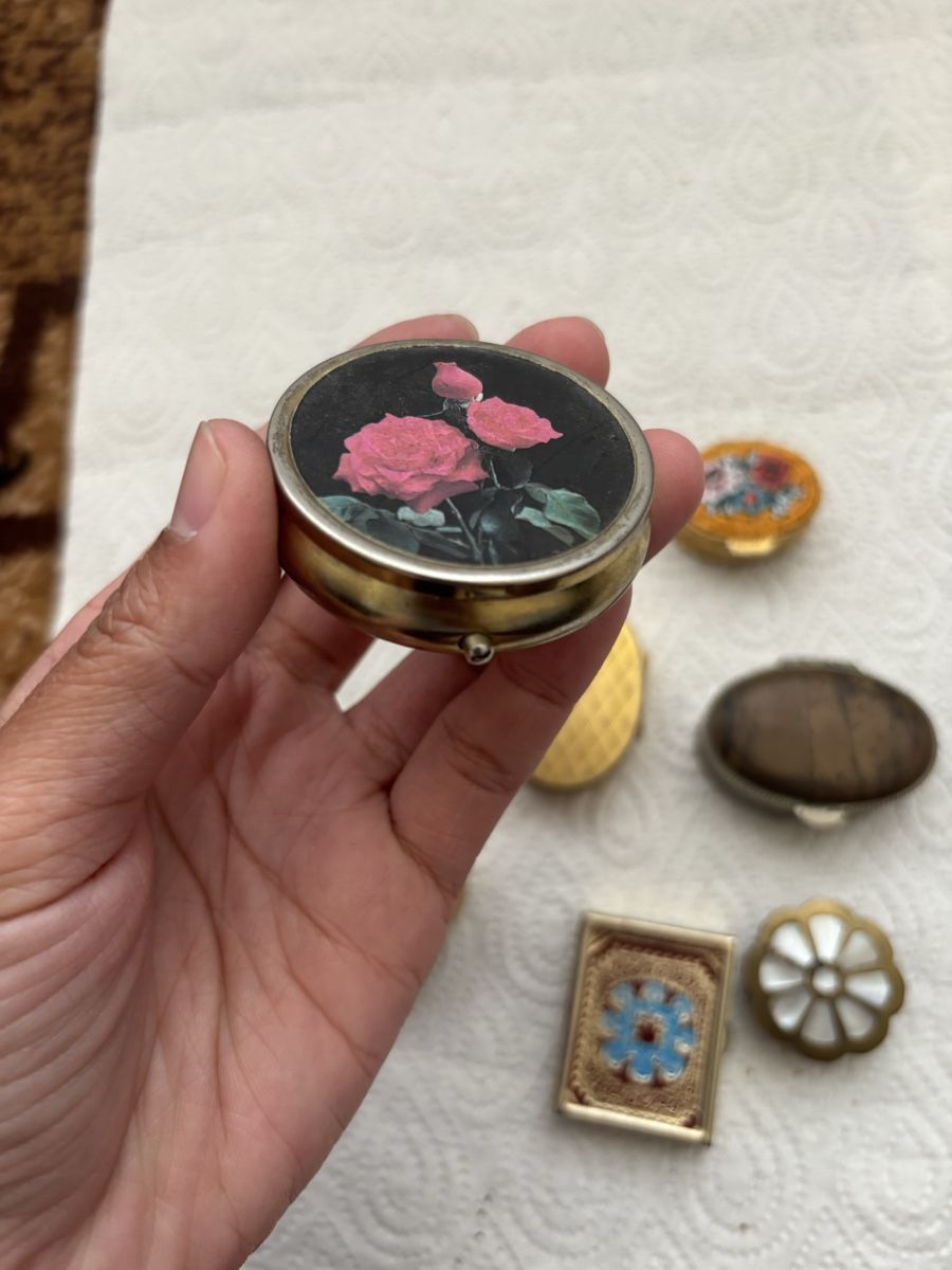 Altri gioielli: Vintage Pill case – Usato da Confignon venduto da Second_Hand_Ch 2
