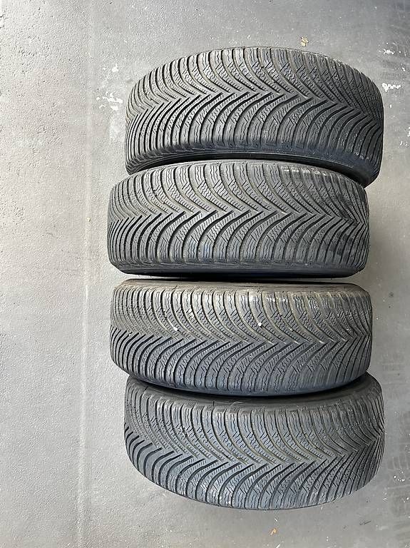 Pneumatici & Ruote complete: 195/55 R16 – Usato da Sursee venduto da gas_8n5t