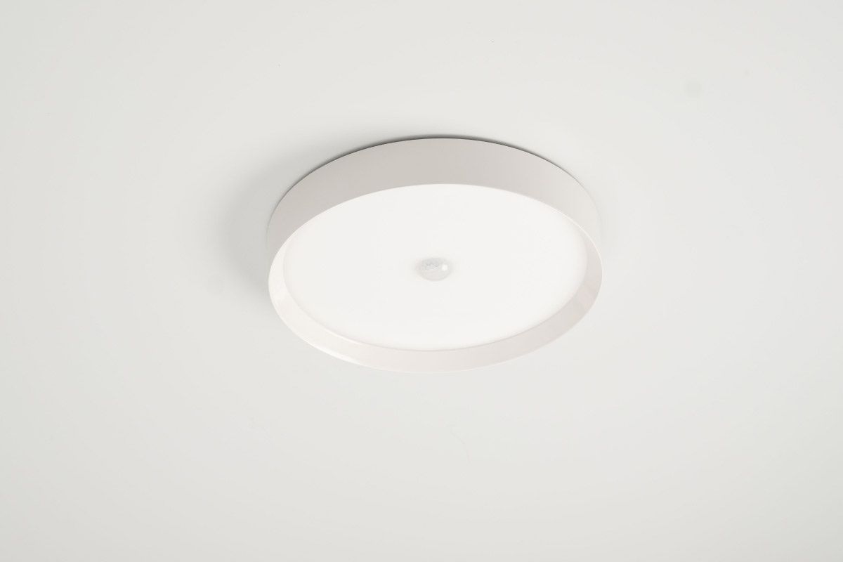 Loxone Lampadari & plafoniere: Loxone LED Ceiling Light RGBW Tree Weiss – Nuovo e nell'imballaggio originale da Wolfhausen venduto da HelloSun03