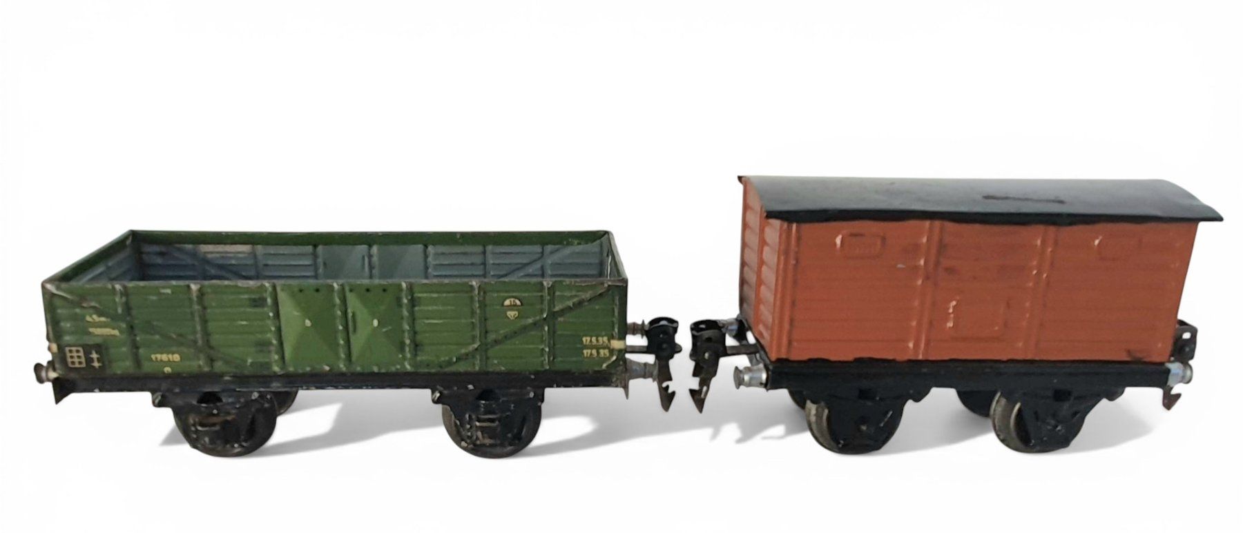 Märklin Modellini di ferrovie: 10 Märklin Spur 0 Güterwagen – Usato da Flawil venduto da JaguarXJSHE 7