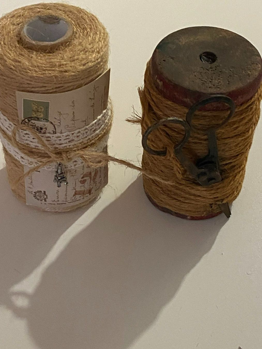Tutte le decorazioni: SHABBY CHIC DEKO ROLLEN – Usato da Meienried venduto da ManuelaBoutique 5
