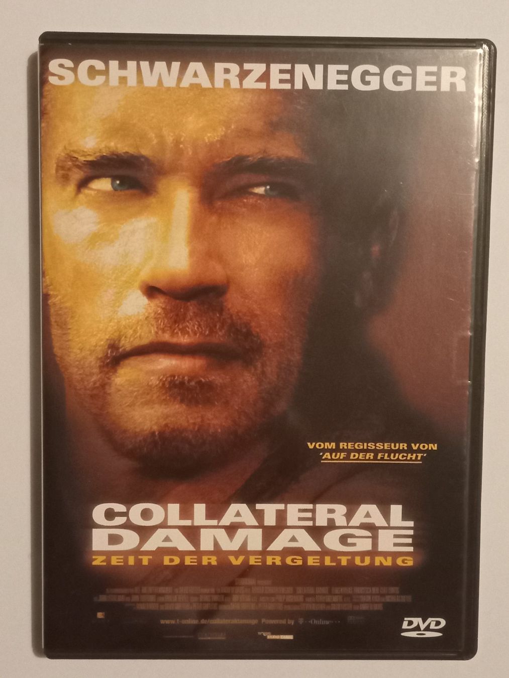 Tutti i DVDs: E3 DVD - Schwarzenegger / COLLATERAL DAMAGE (de) - neu – Nuovo (secondo la descrizione) da Urtenen-Schönbühl venduto da chr_hf86