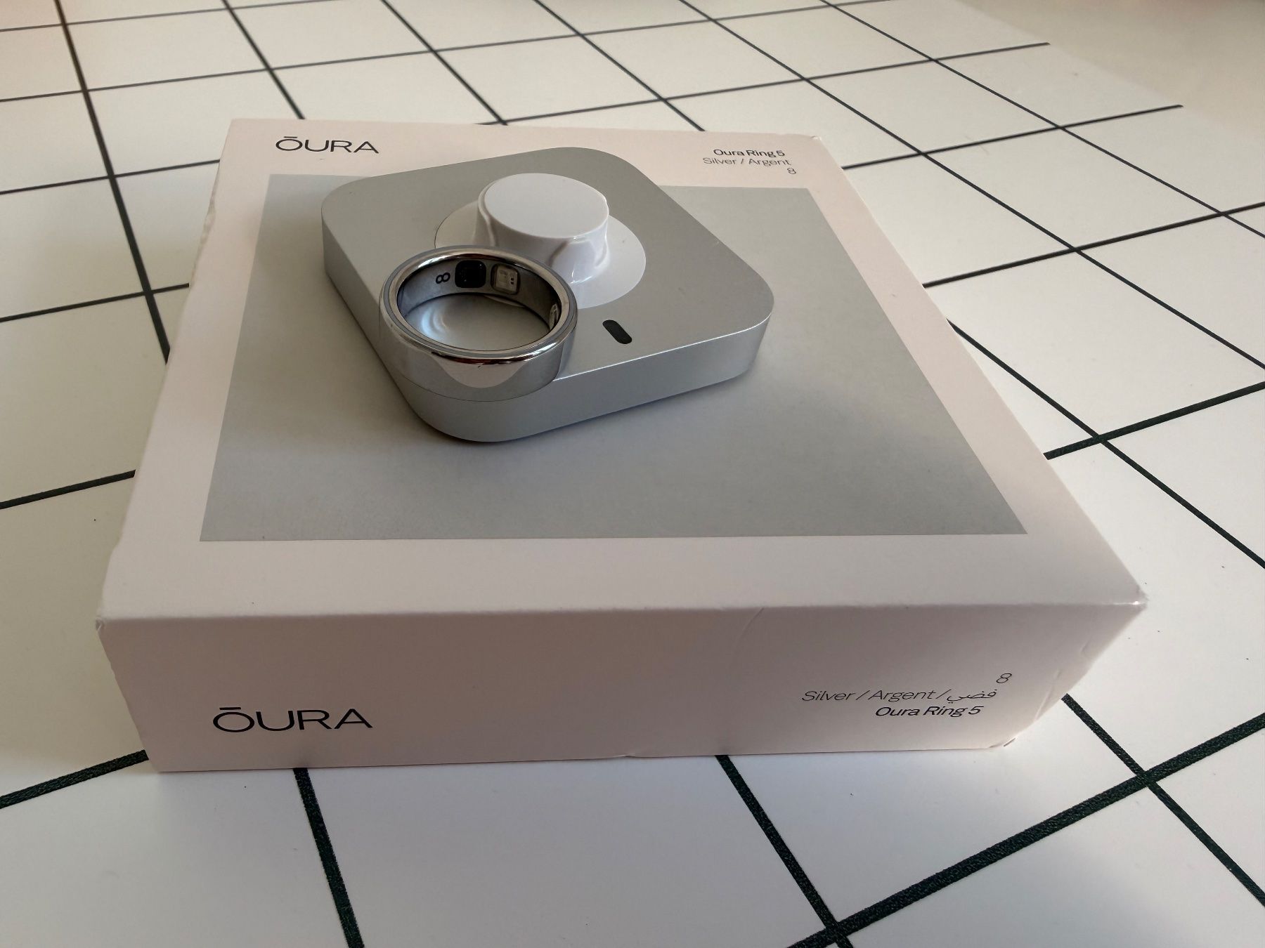 Oura Ringe: Oura Ring 5 US Gr. 8 Silber Silver Smart Health iOS Android – Gebraucht aus Schaffhausen von Docmon