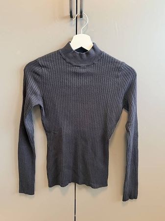 Tiefer Rollkragenpulli Schwarz