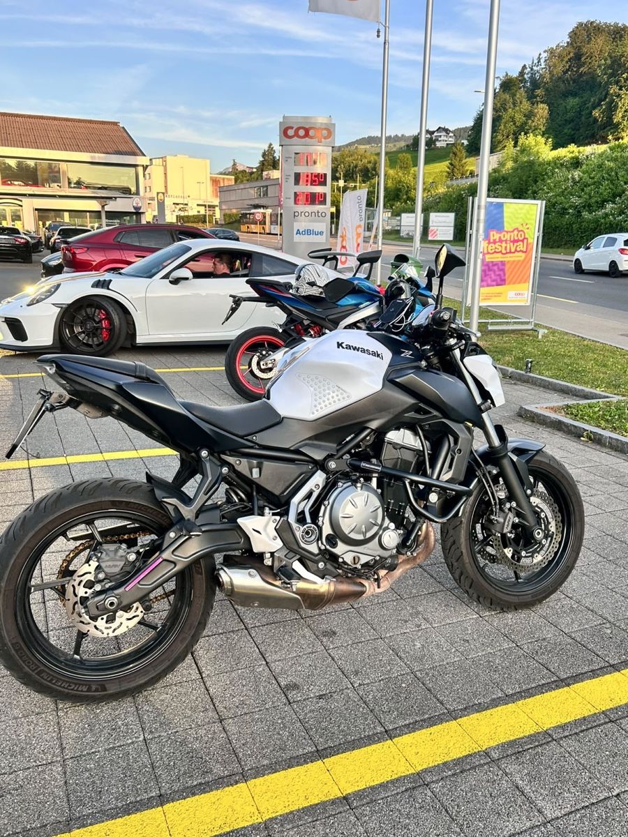 Kawasaki Strada: Kawasaki z650 – Usato da Zürich venduto da umi_2ryd 1