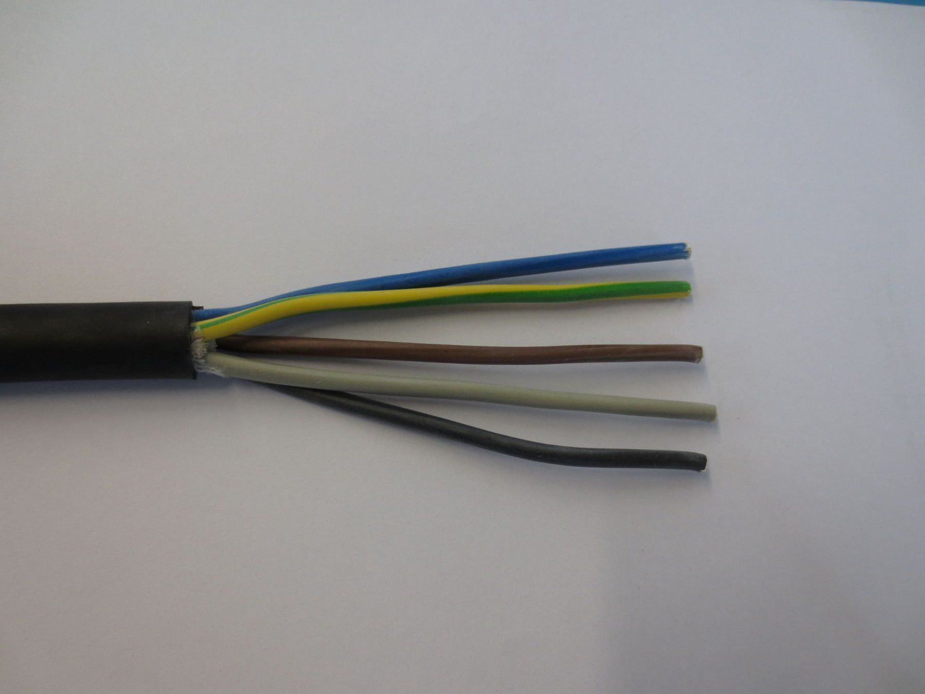Kabel: Gummi Kabel 5x1.5mm2 H07RN-F Meterware – Neu und originalverpackt aus Sulz LU von Elektrofachverkauf 1
