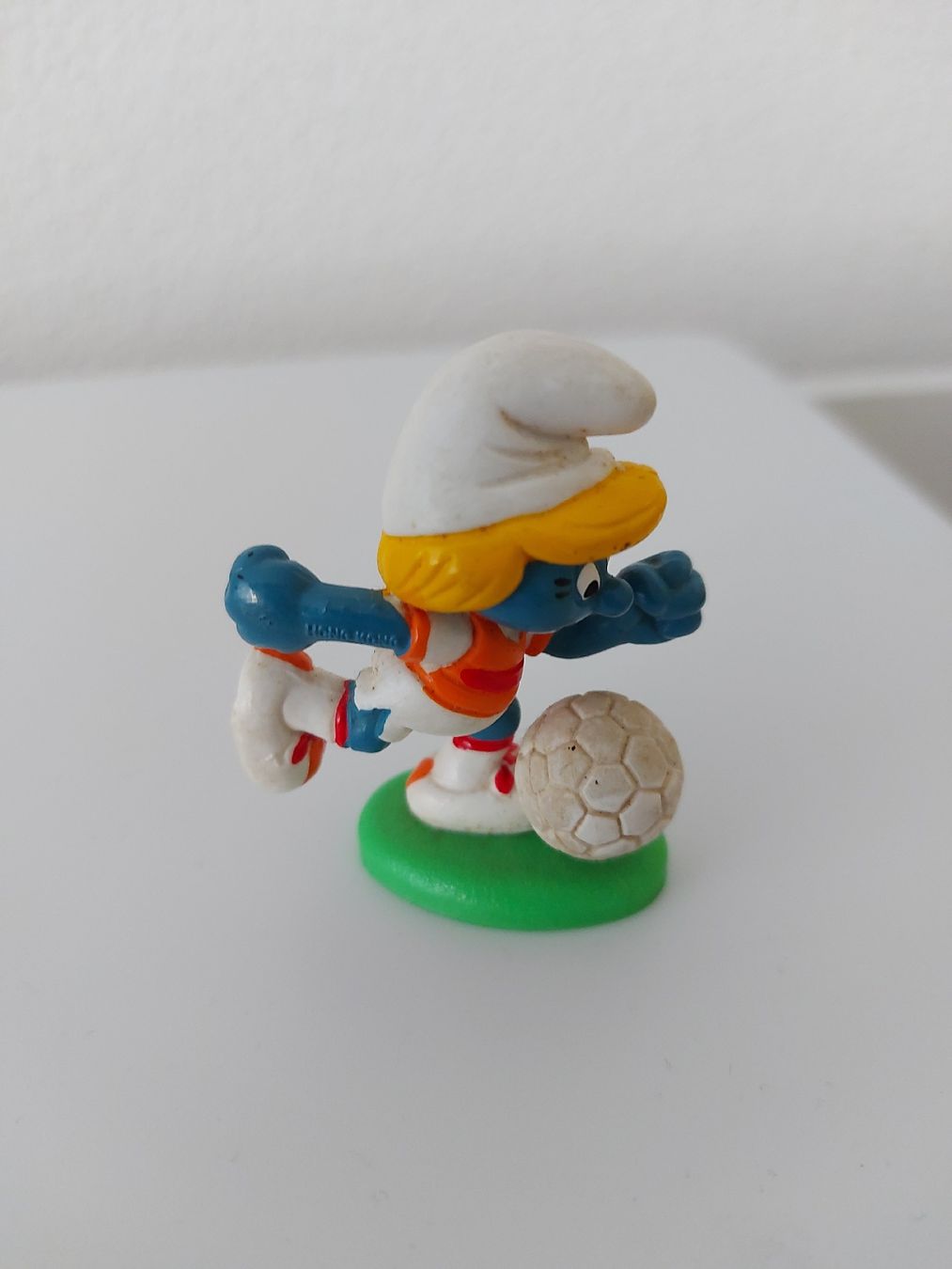 Schleich Statuette: Fussballschlumpfinchen – Usato da Rothrist venduto da Stranglehold 1