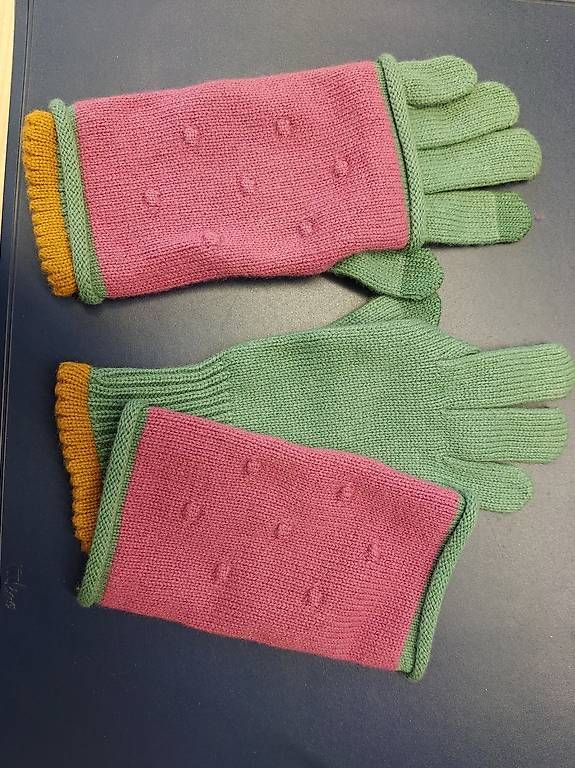 Guanti & manicotti: Damen Strick Handschuhe – Usato da Winterthur venduto da M.P.1972