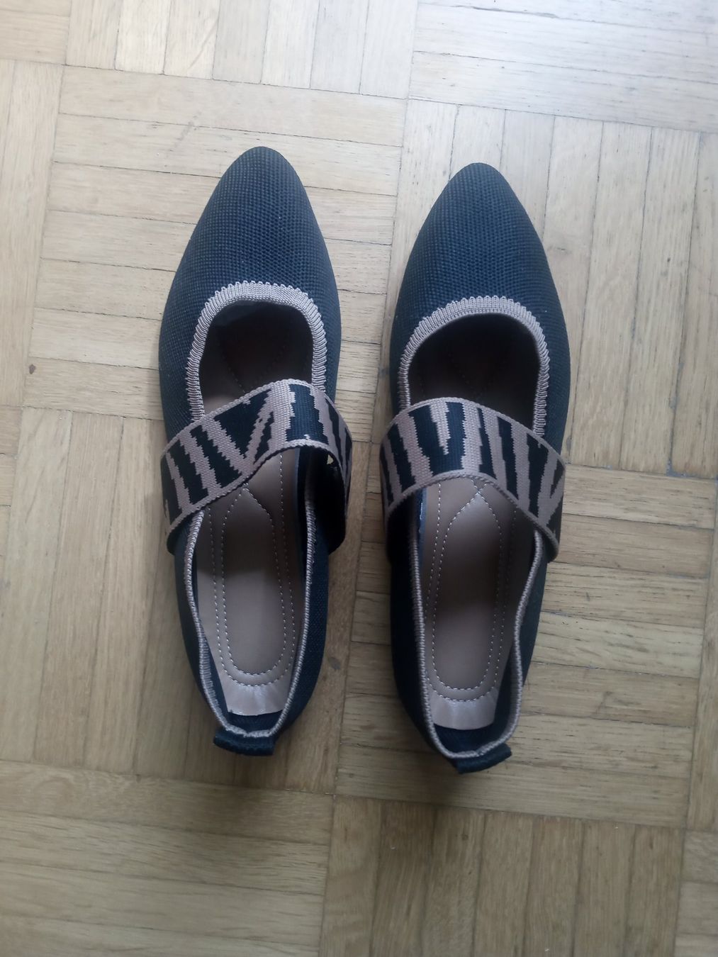 Scarpe da donna: Ballerine /Loafer – Nuovo (secondo la descrizione) da Biel/Bienne venduto da Ganesh12
