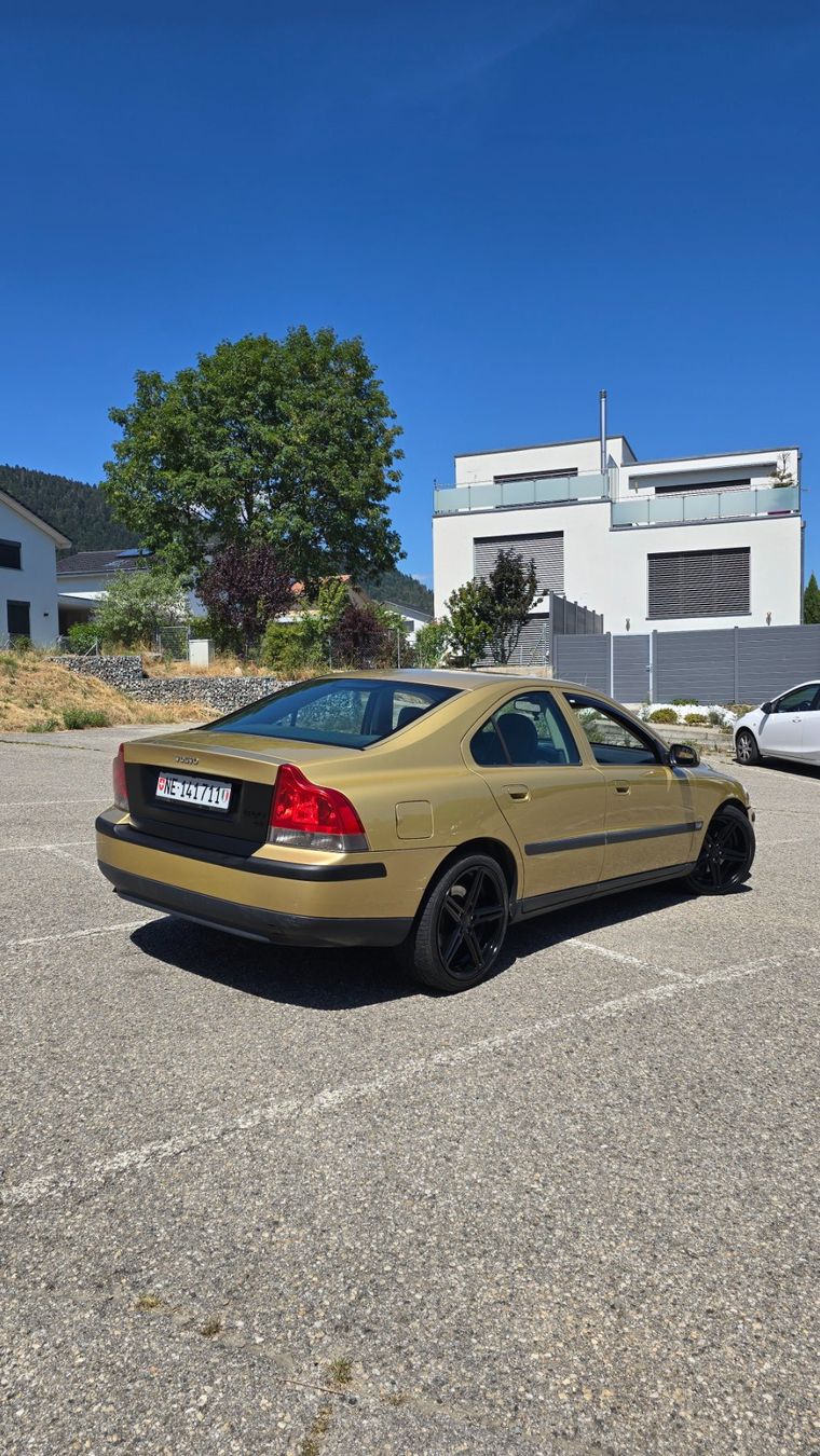 Volvo Autos: Volvo D5 Manuel S60 – Gebraucht aus Peseux von tch_7l5b 2