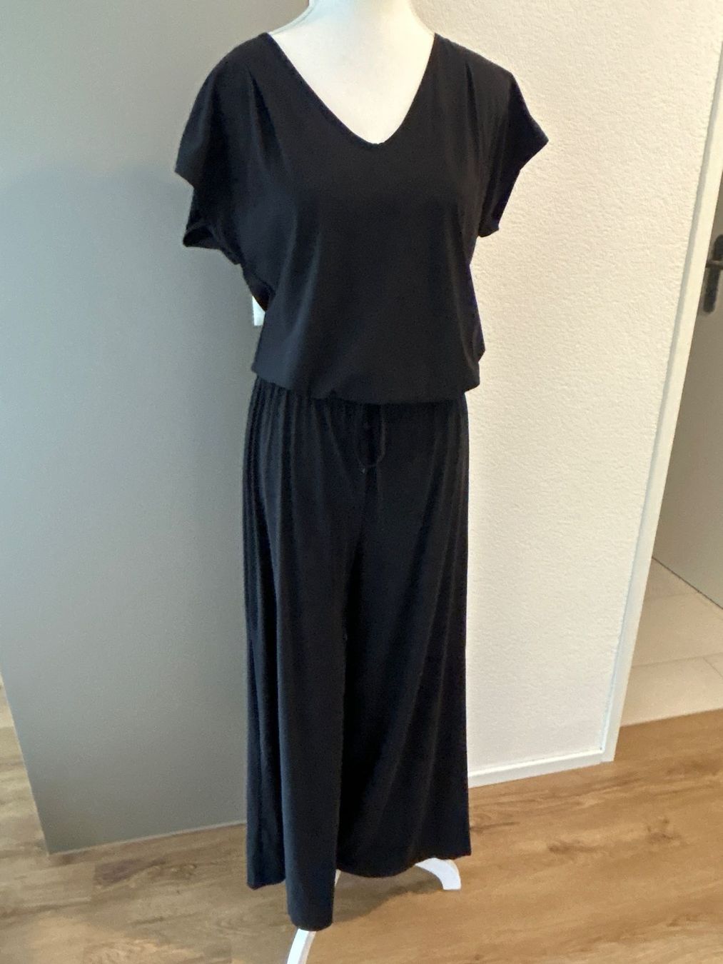 Raffaello Rossi Tute: Jumpsuit  schwarz von Raffaello Rossi – Usato da Brunnen venduto da Nala2929 2