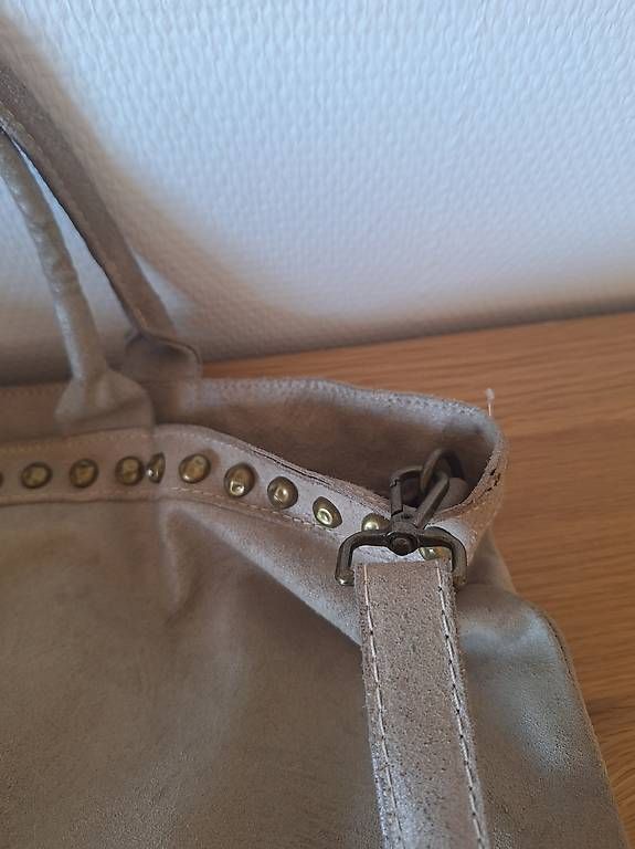 Taschen für Damen: Ledertasche hell – Gebraucht aus Widnau von Wixer2 1