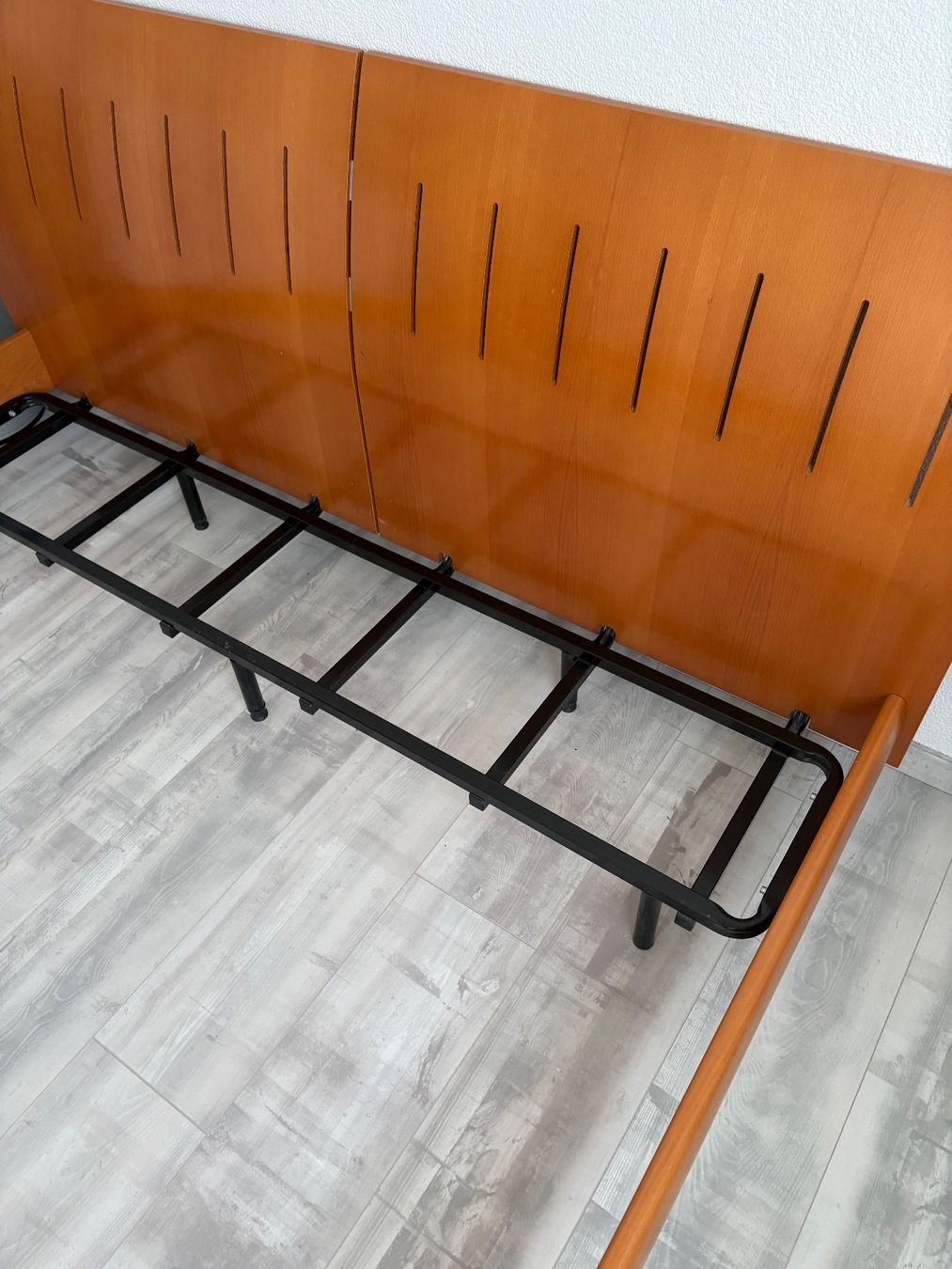 Letti: 1 Bettgestell  Ligne Roset 180x200cm – Usato da Deitingen venduto da 0mom 2