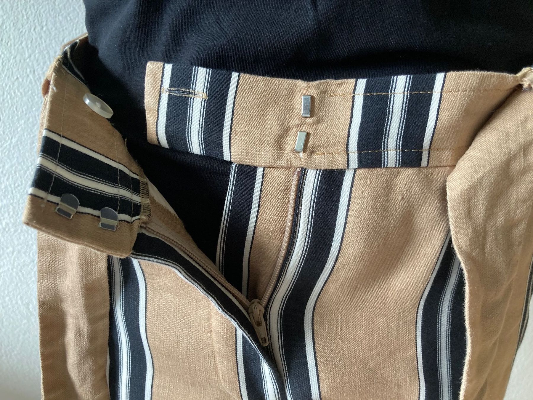 Gerry Weber Pantalons: Leinenhose mit T-shirt – D'occasion à Samedan par chickenrun01 3