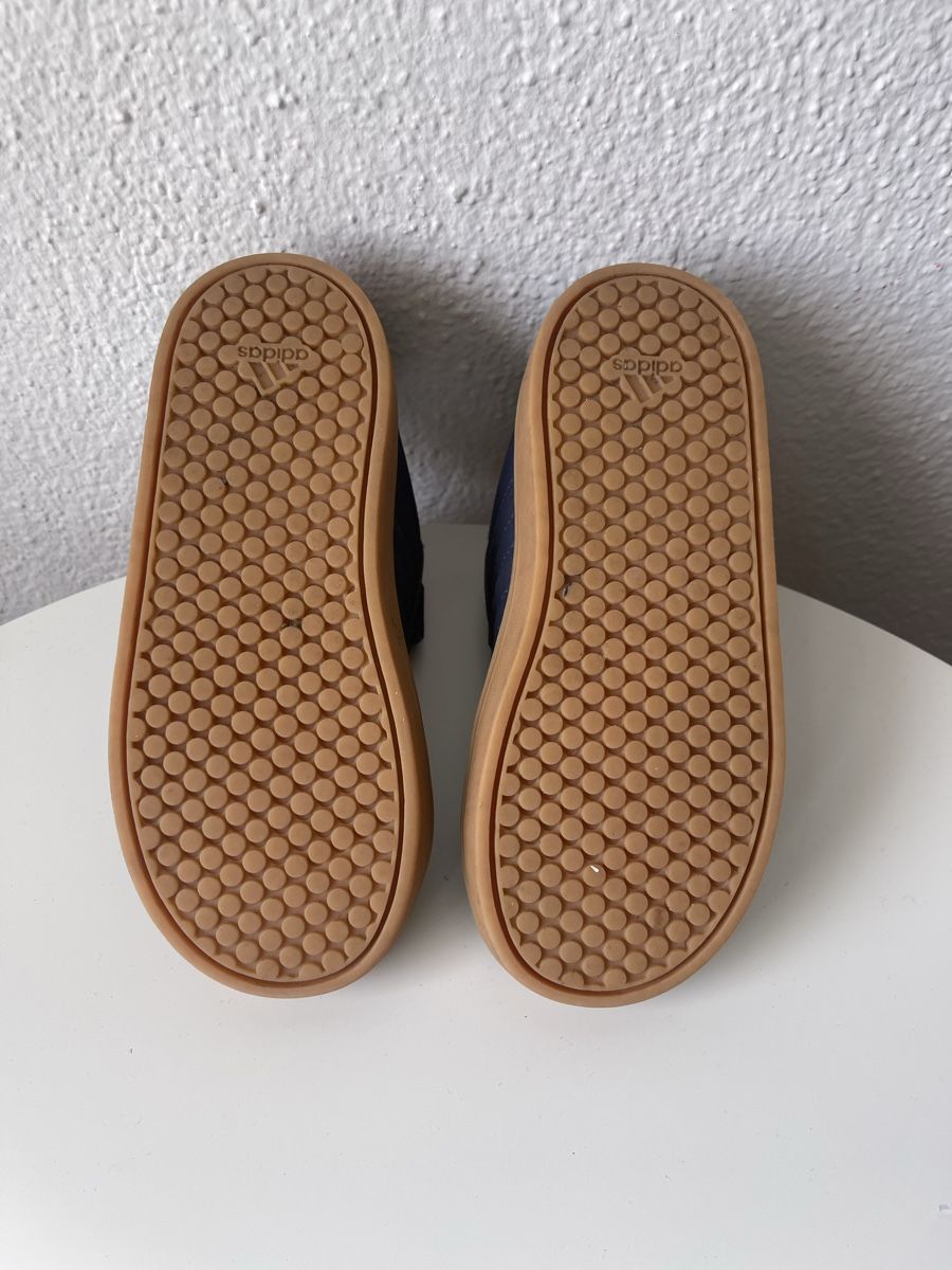 Adidas Scarpe per ragazzi: Adidas Sneaker, Gr. 27, Klettverschluss  – Usato da Rapperswil SG venduto da Jule1410 4