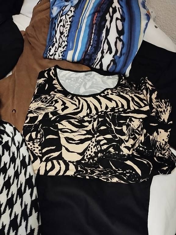 Lotti di vestiti: Kleiderpaket Damen gr.46/48 – Usato da Rümlang venduto da votayouf 2