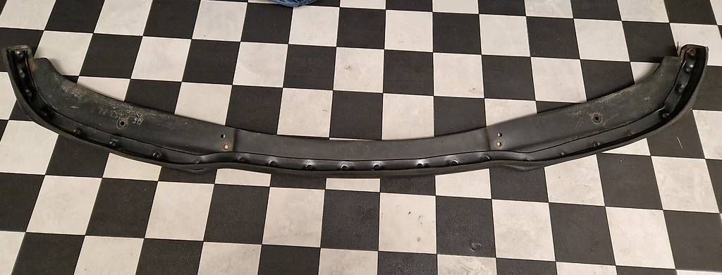 BMW Tutti pezzi di ricambio auto: BMW E91 Frontspoiler, Frontlippe aus Gummi, ohne M  Paket – Usato da Mels venduto da Schneider9
