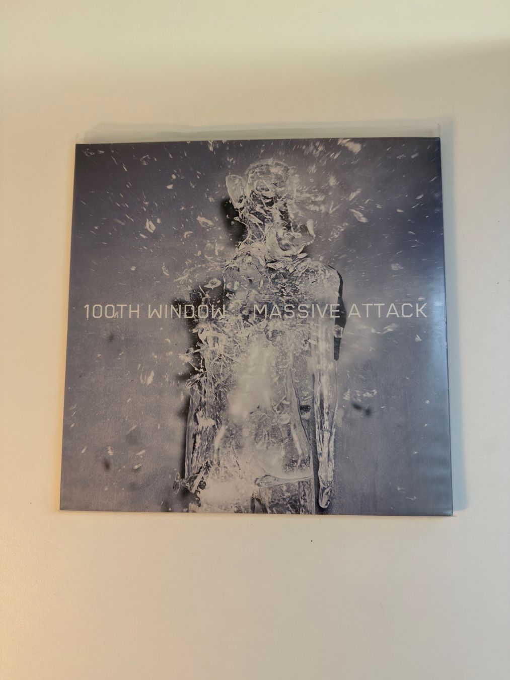 Dischi in vinile: Massive Attack - 100th Window Vinyl – Usato da Niederglatt ZH venduto da Expatriate