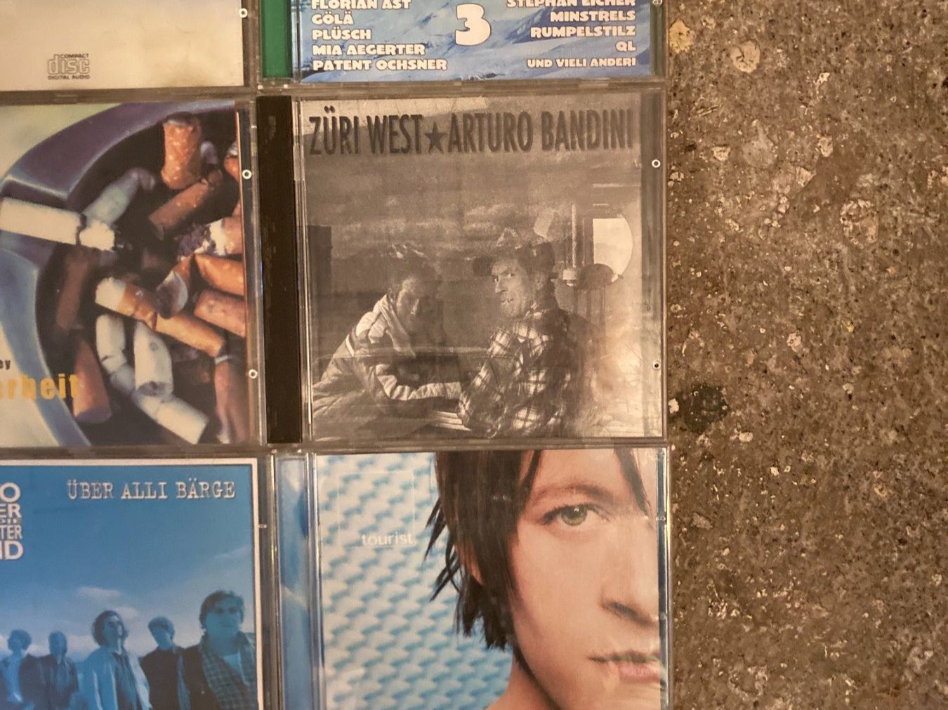 CD: CD-Sammlung Schweizer InterpretInnen, 40 CDs – Usato da Riniken venduto da begeh-r-bar 1