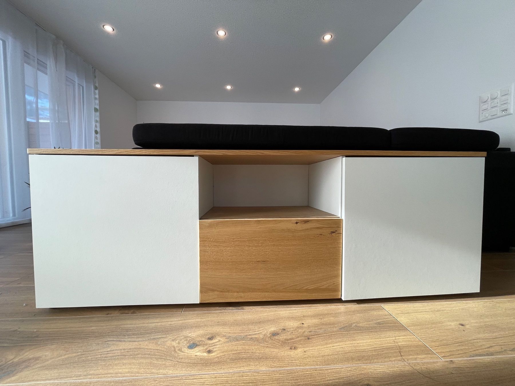 Micasa TV Möbel: Neuwertiges MICASA Lowboard Hochwertiges Material – Gebraucht aus Mülenen von CreativeSolutions