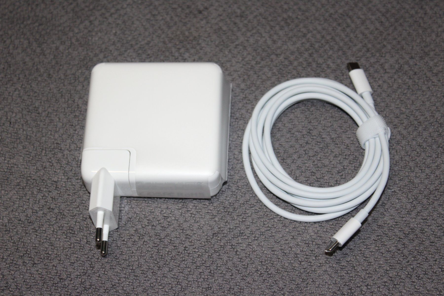Caricabatterie: für Macbook USB C  61w Megasafe – Nuovo (secondo la descrizione) da Kirchdorf AG venduto da suntory010