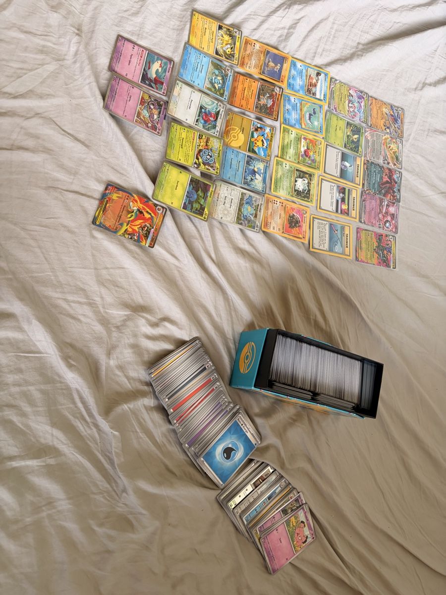 Pokémon Carte collezionabili: Grosse Pokemon Sammlung ca500-1000 Karten  – Nuovo (secondo la descrizione) da Seelisberg venduto da Ernst_Tr