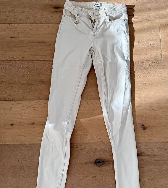 Only Jeans: ONLY Damen Jeans Creme – Gebraucht aus Müswangen von ani_6gmf