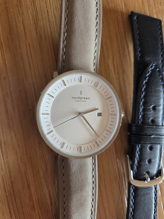 Montres: Nordgreen Denmark Philosopher Uhr – D'occasion à Lurtigen par nadinekaempf