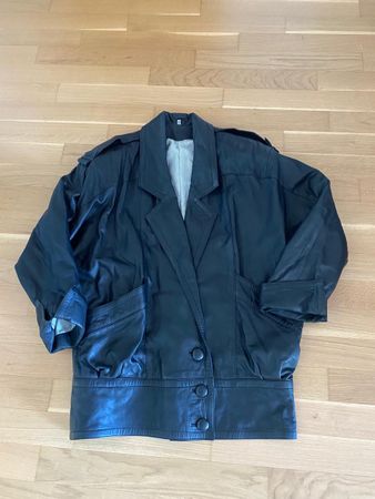 Lederjacke schwarz aus Nappaleder, Grösse 38