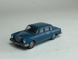 Wiking Mercedes 600 azurblau