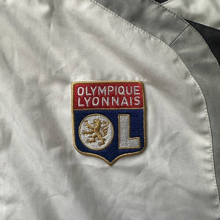 Giacche: Lyon Vintage Trackjacket – Usato da Hettiswil venduto da mat_8jyn 3