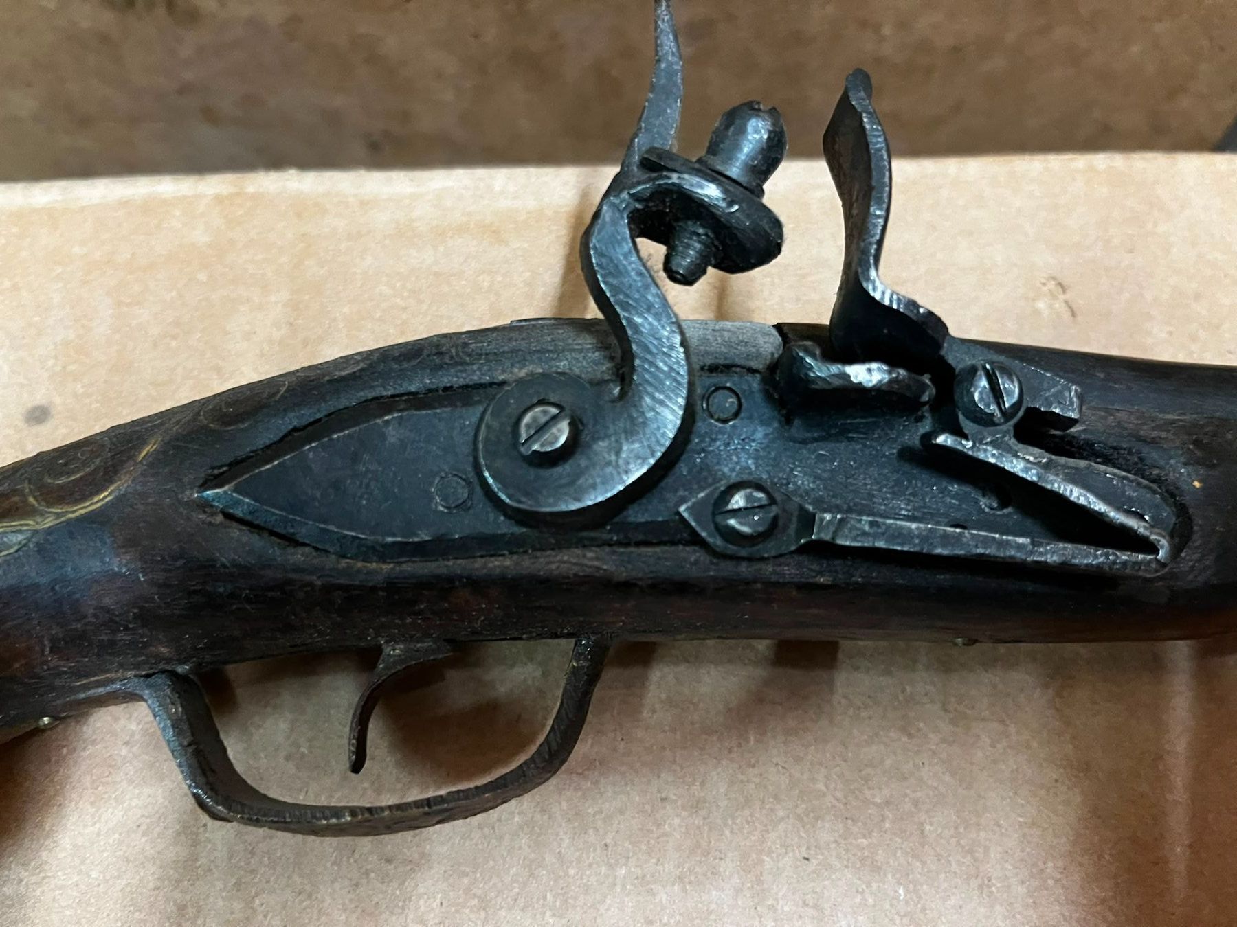 Toutes les décorations: Pistolet décoratif / reproduction – D'occasion à Genève par Lrc 2