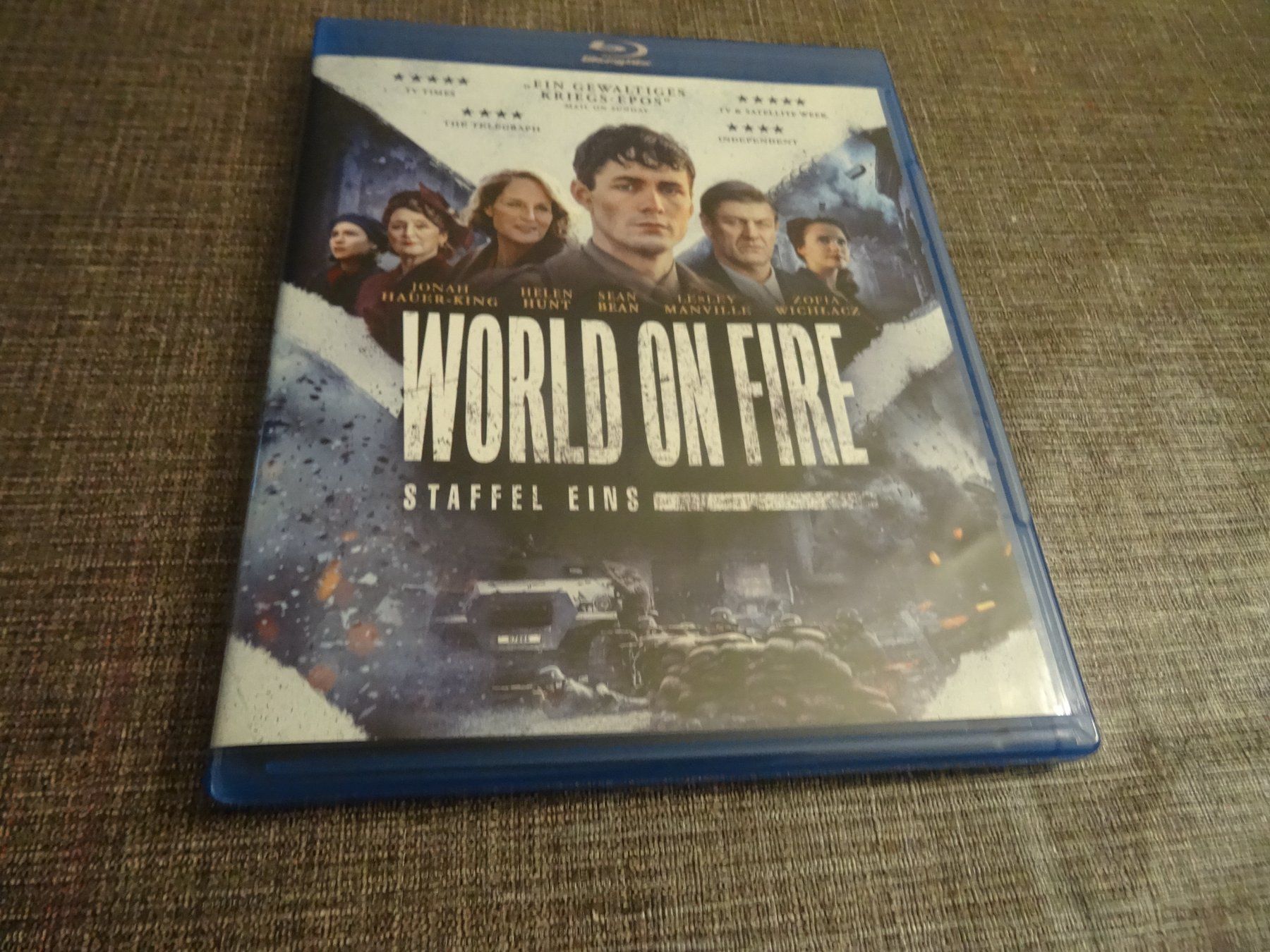 Tutti i DVDs: Blu-ray World on Fire Staffel 1 – Usato da Olten venduto da Disc-Verkauf