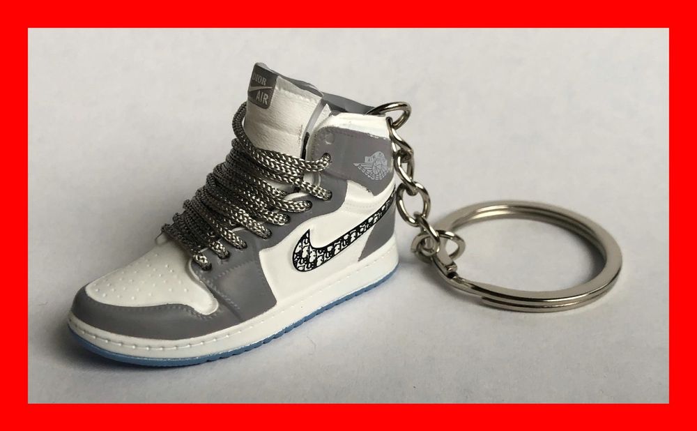 Nike x Dior Air Jordan 1 Schlüsselanhänger Grau Sneaker NBA Kaufen