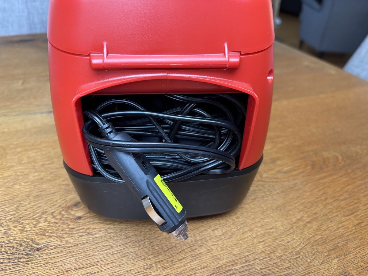 Compresseurs: Black&Decker ASI 300 Kompressor – D'occasion à Urdorf par Jack-- 2