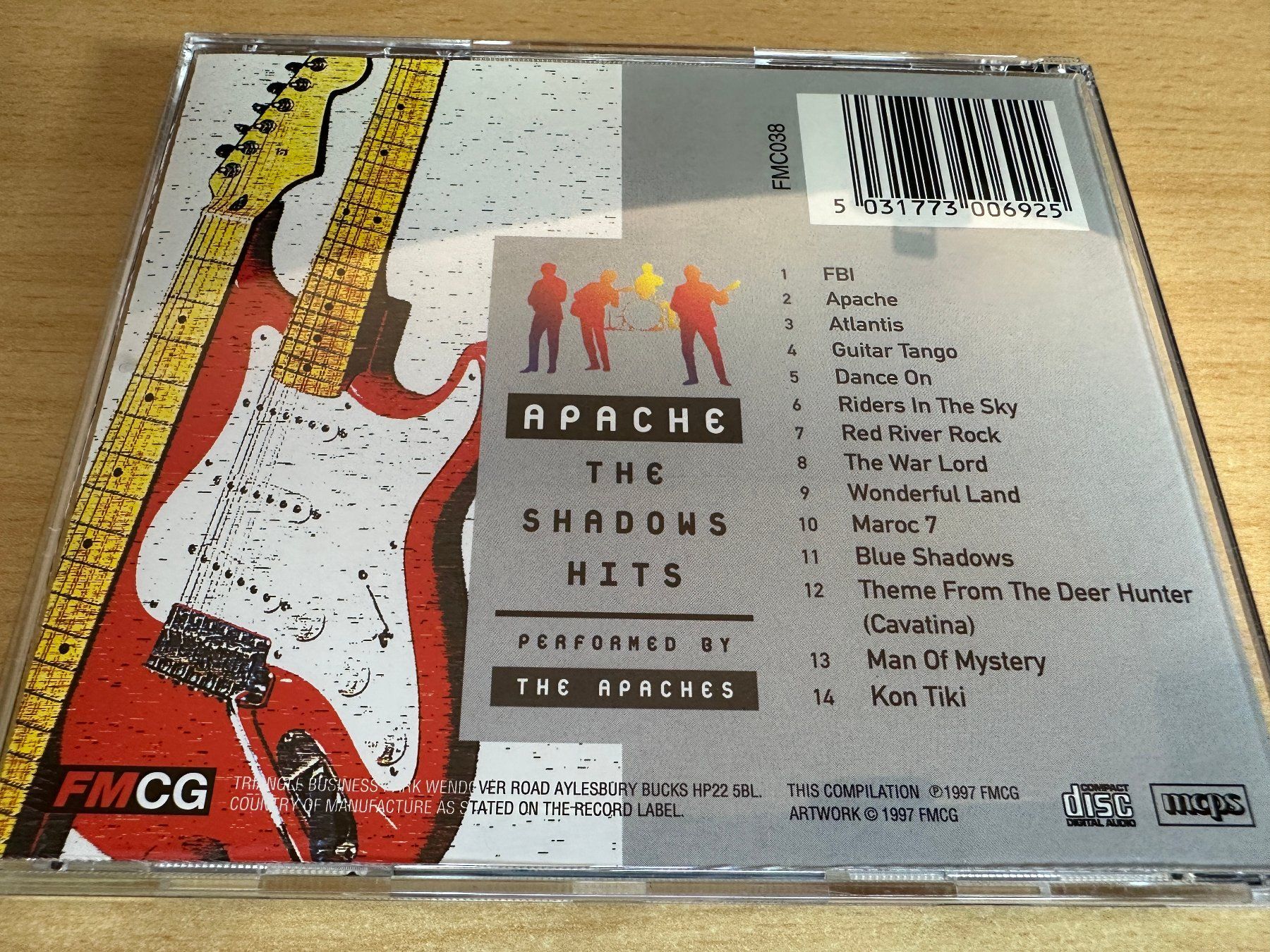 CD: The Apaches – The Shadows Hits – Usato da Rikon im Tösstal venduto da Alpenmutz 1