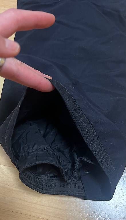 Hosen: Ski- oder Snowboardhose, goretex, 38 – Gebraucht aus Effretikon von Manuelita7 4