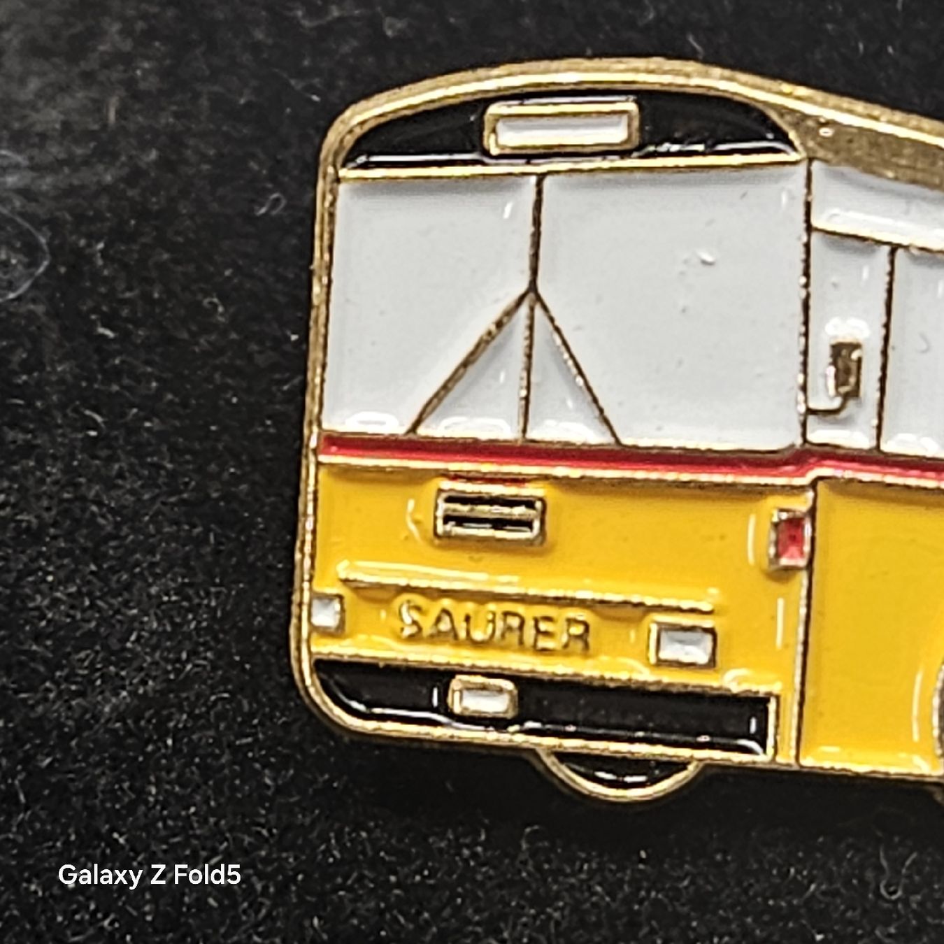Placchette & Badge: Saurer Postauto Anstecknadel Pin Kidx Basel. – Nuovo (secondo la descrizione) da St. Gallen venduto da urs_j5tp 1