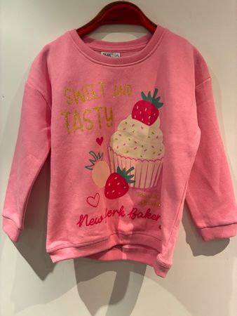 Schöner Pullover Gr. 116, Neu