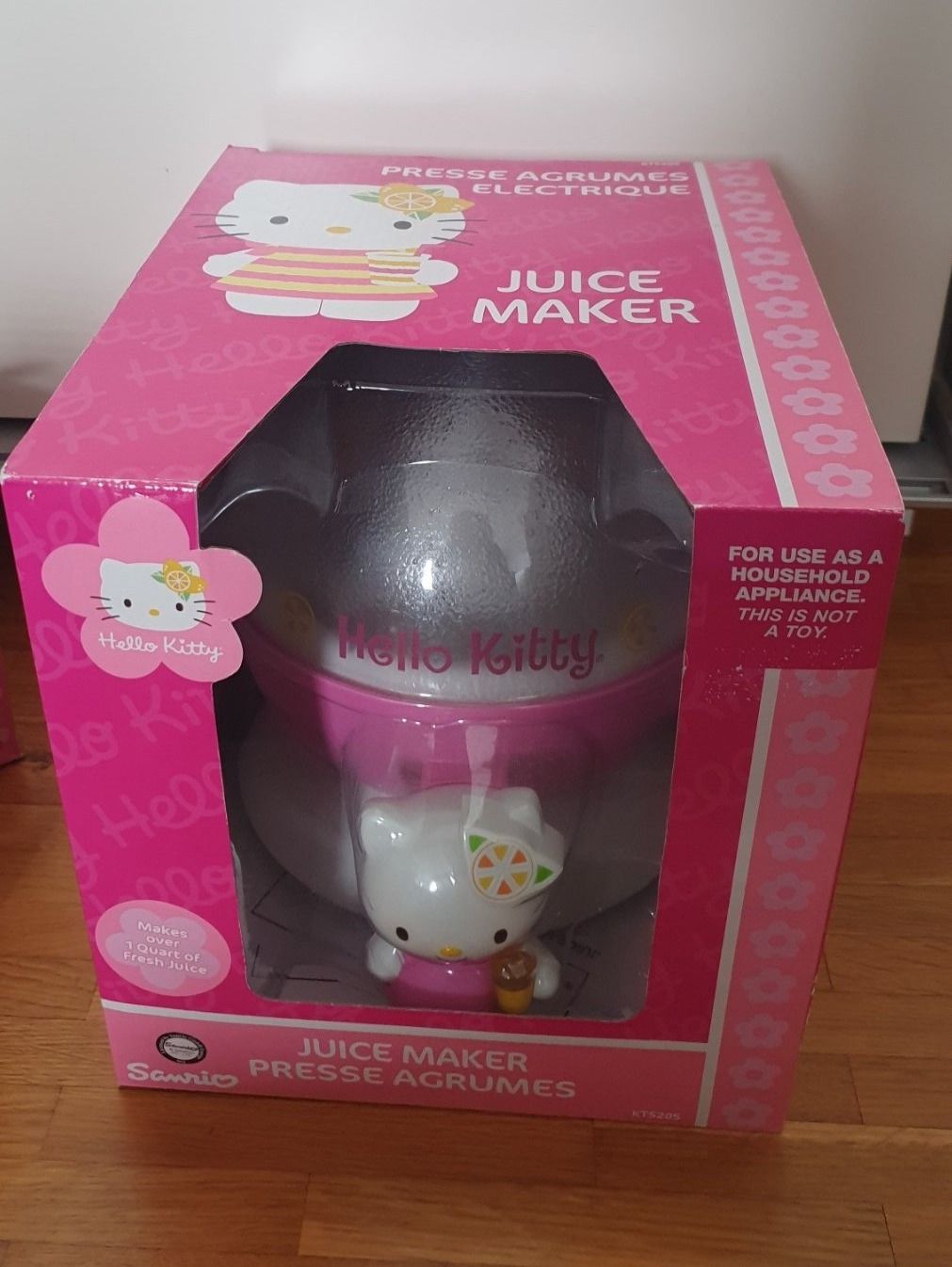 Elettrodomestici da cucina: Presse agrume électrique Hello Kitty – Nuovo e nell'imballaggio originale da St-Prex venduto da all_6mhx