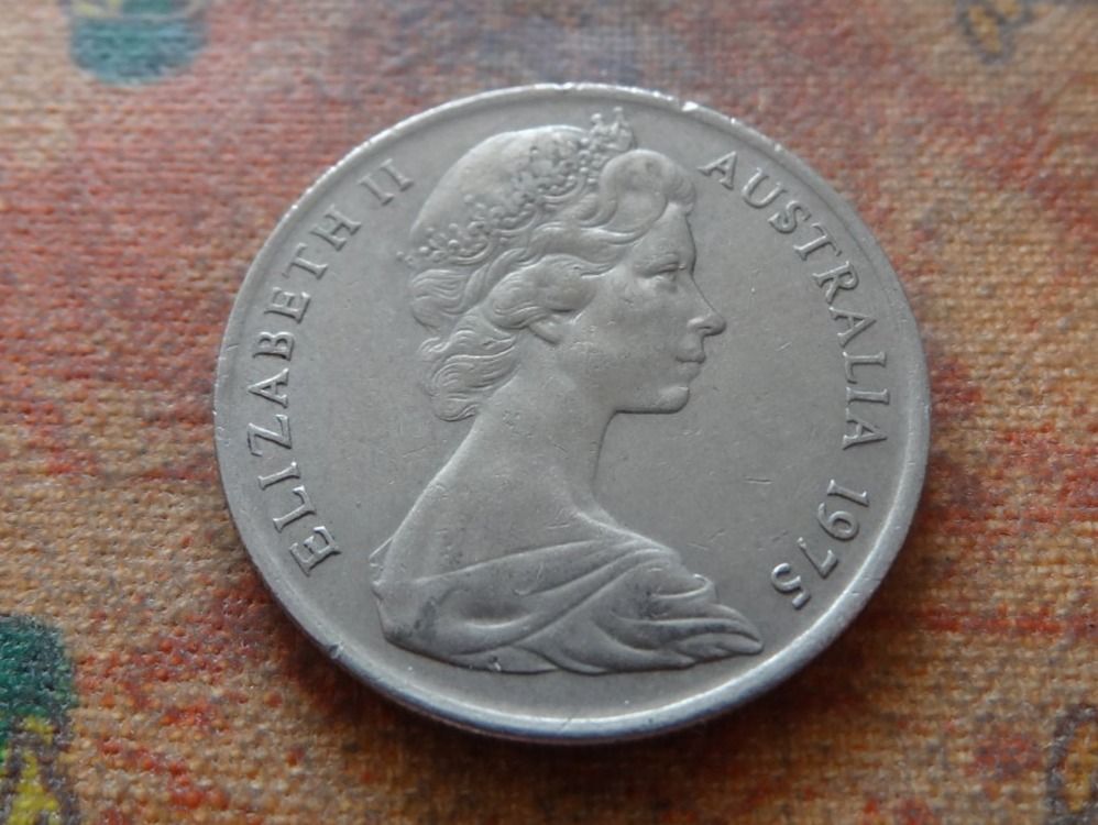 Tutti le monete: AUSTRALIA  10 Cents  1975 – Usato da Romanel-sur-Lausanne venduto da Swift13