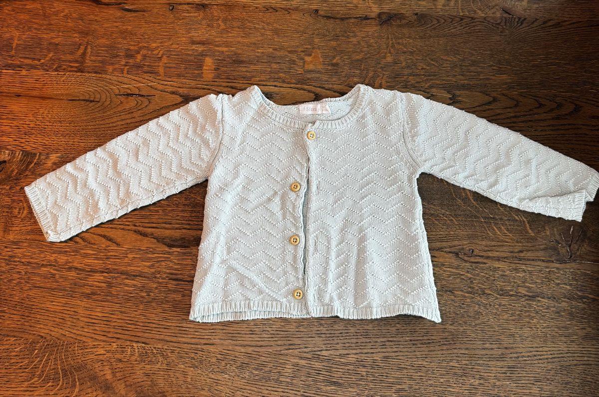 Kleiderpakete & -sets: Baby Strickjacke Set Gr. 62/74/74 – Gebraucht aus Zug von Silvae 2