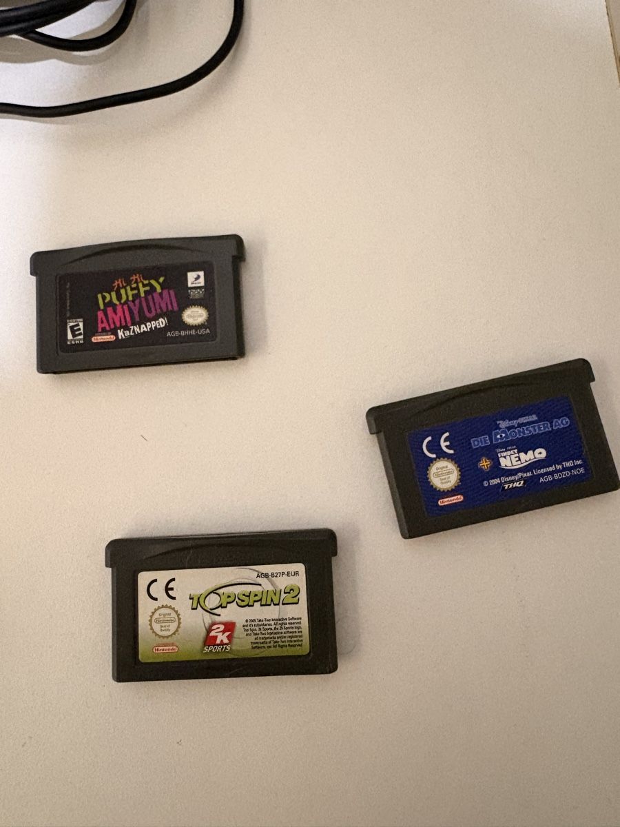 Nintendo Console: Game Boy advance sp + chargeur + 7 jeux – Usato da Dompierre FR venduto da PRiT_Madara 2