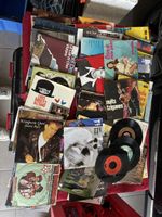 Lots de disques vinyles 45 tours divers artistes lot 1