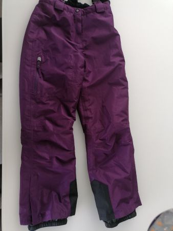 TOP-ZUST: Skihose dunkelviolett mit Schneefang 146/152