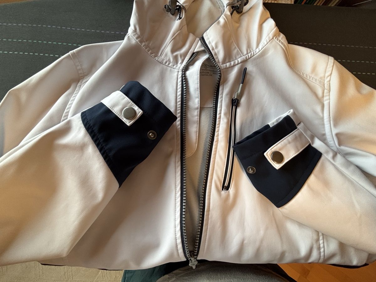 Giacche: Schöne Softshell Jacke Gr. 38 – Usato da Kesswil venduto da Branca-01 4